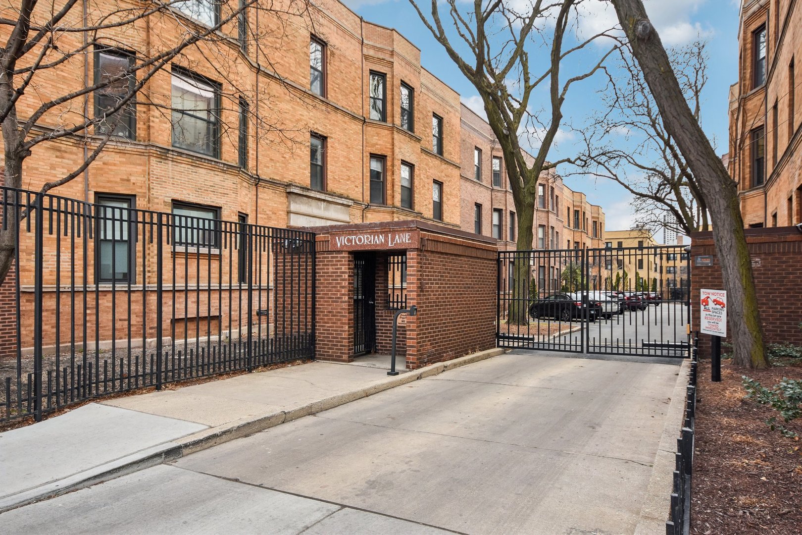 744 W California Terrace Unit: 1