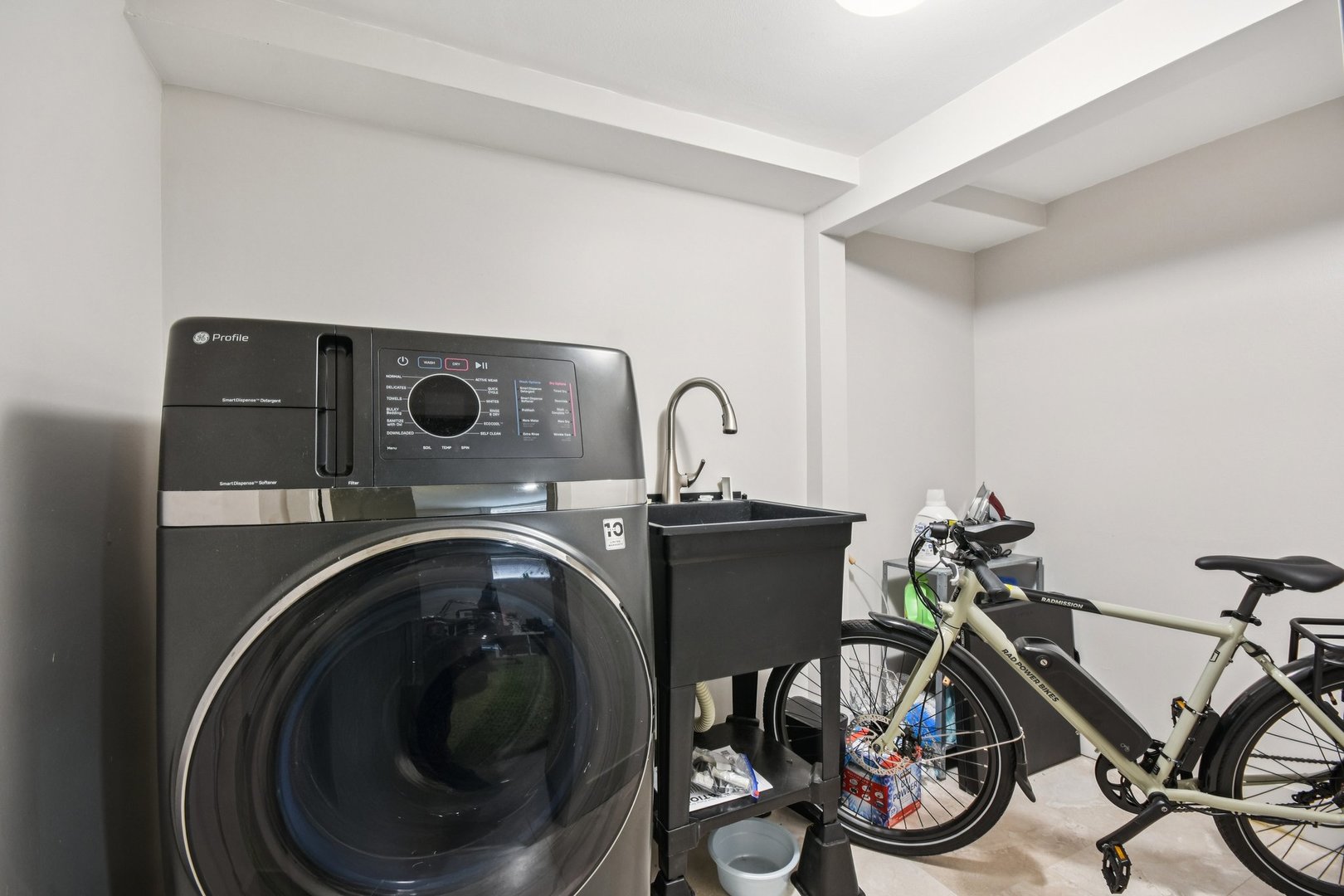 744 W California Terrace Unit: 1