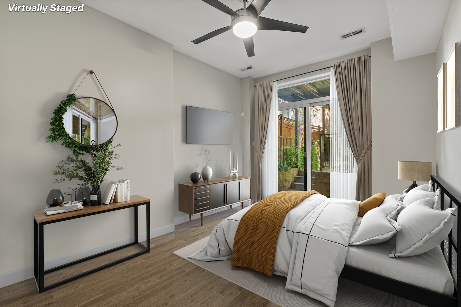 1525 N Claremont Avenue Unit: 1A