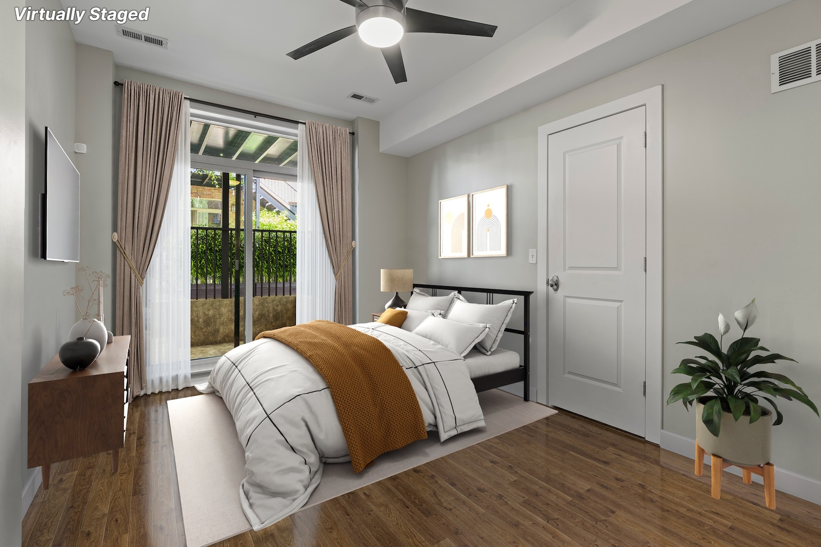 1525 N Claremont Avenue Unit: 1A