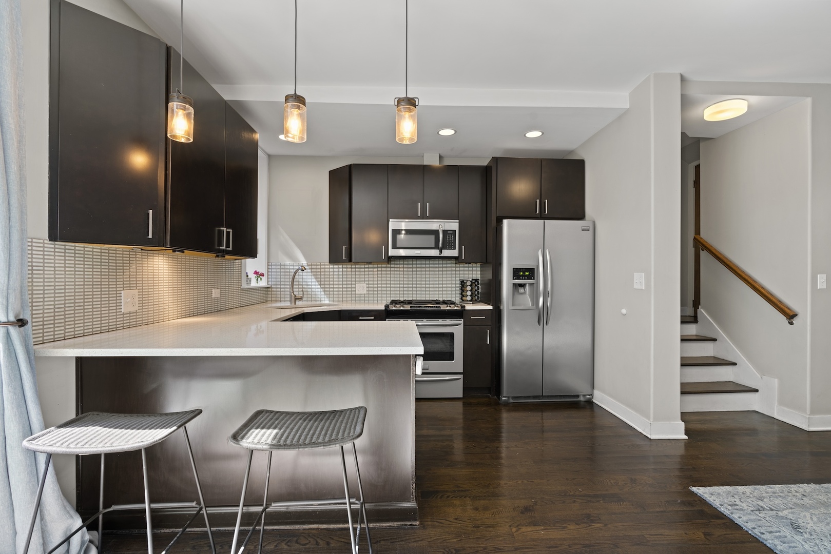 1525 N Claremont Avenue Unit: 1A