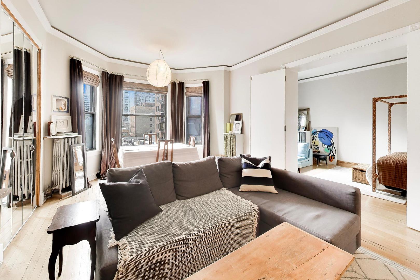 20 E Goethe Street Unit: 501