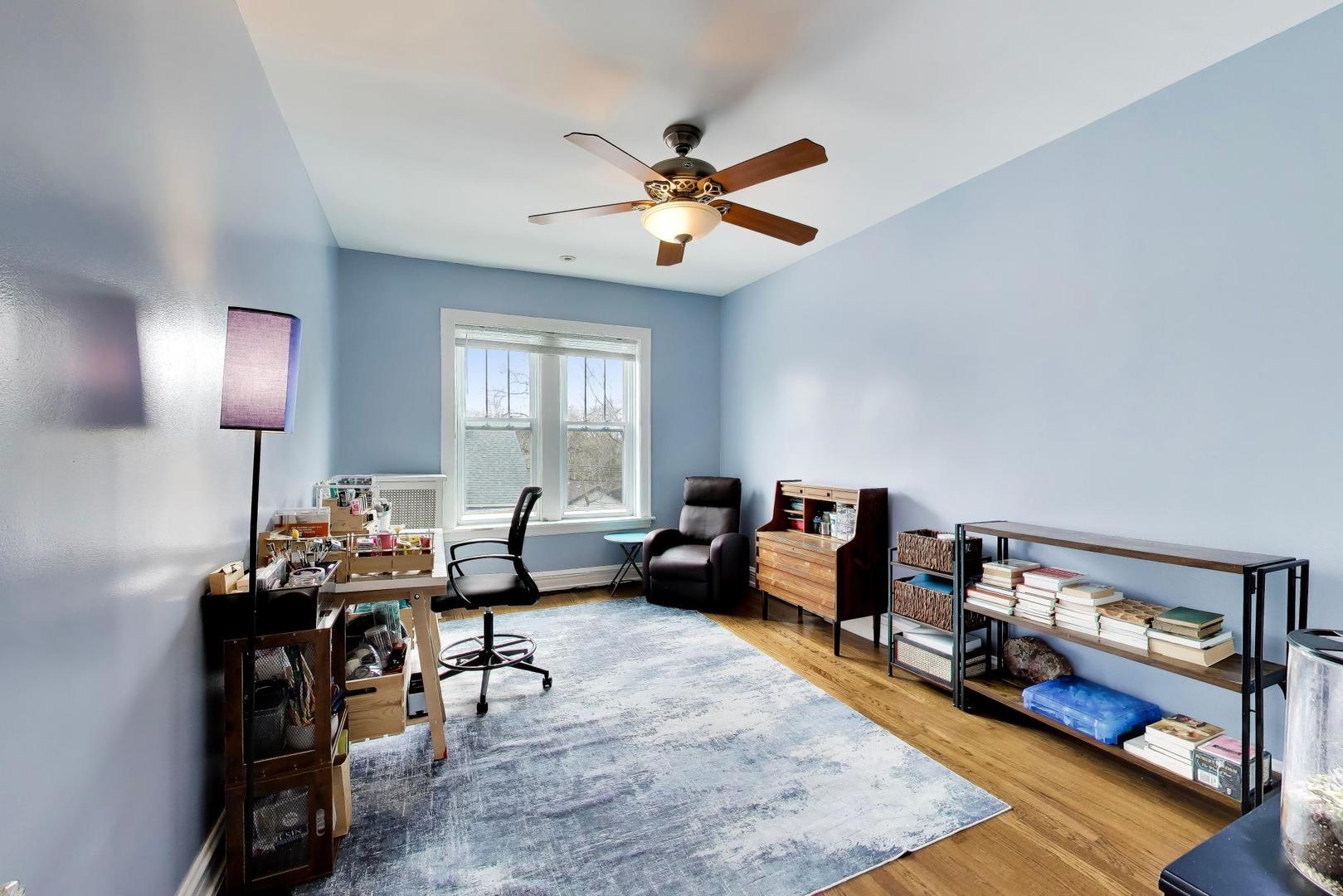 2041 W FARWELL Avenue Unit: 2E