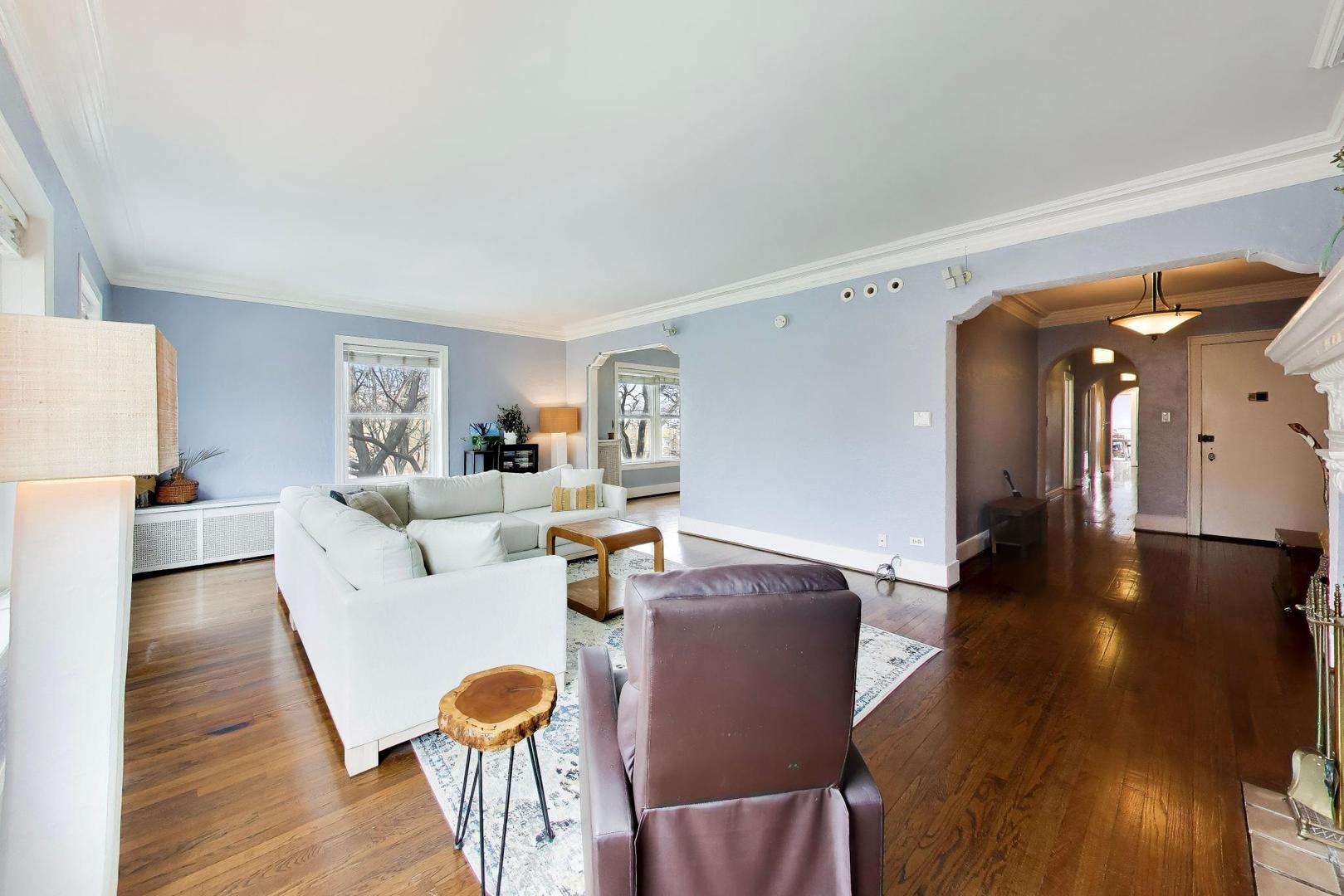 2041 W FARWELL Avenue Unit: 2E