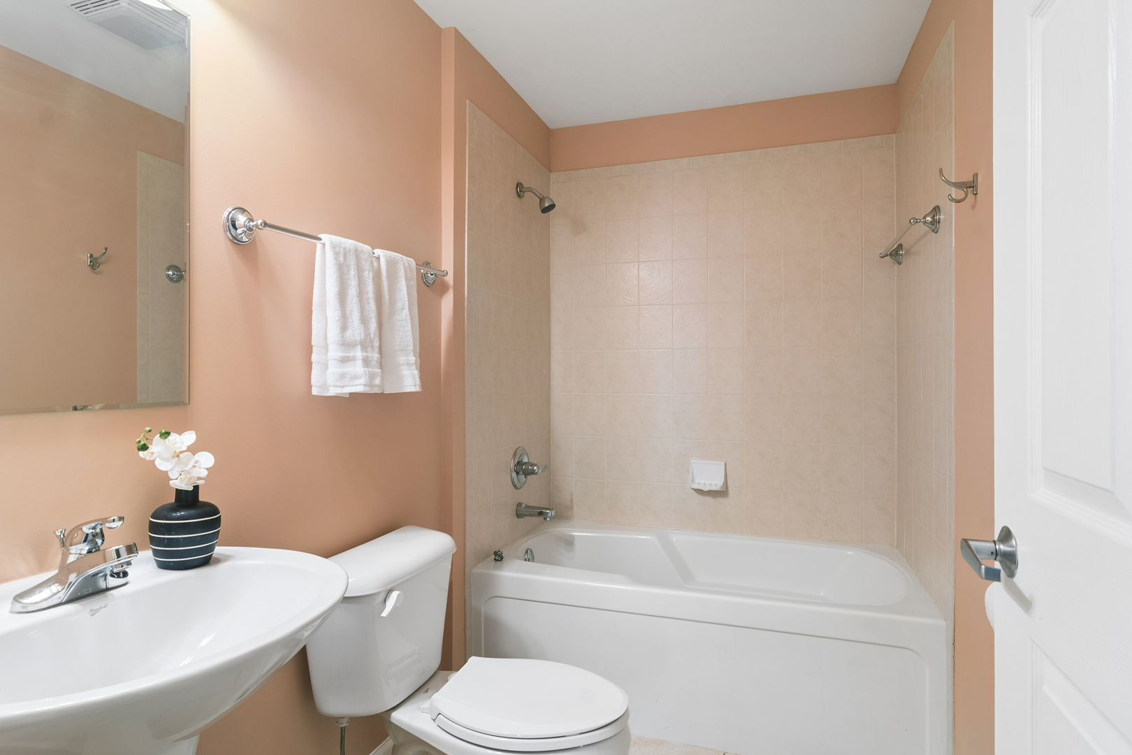 8340 Callie Avenue Unit: 402