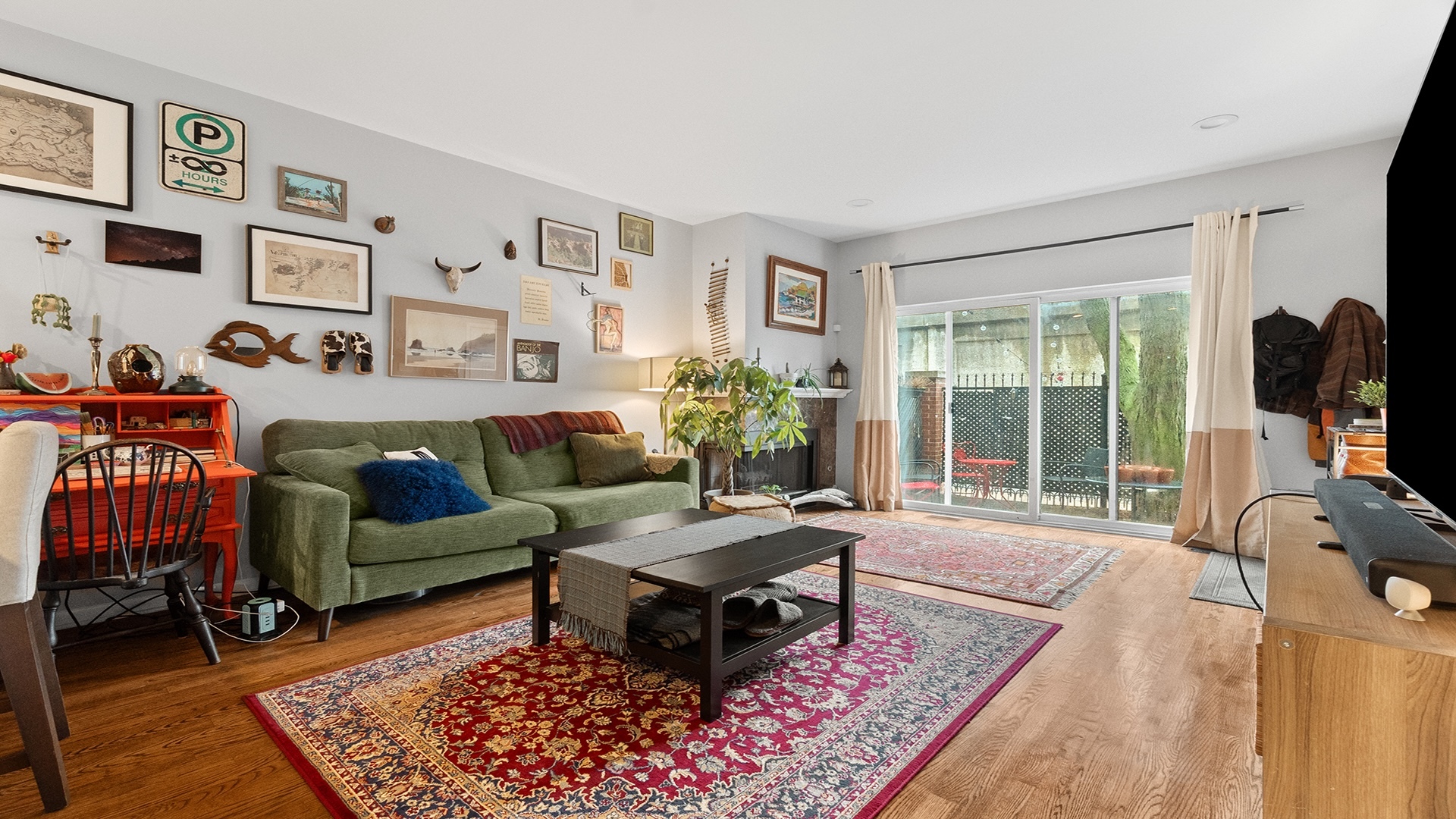 2524 W Bloomingdale Avenue Unit: B