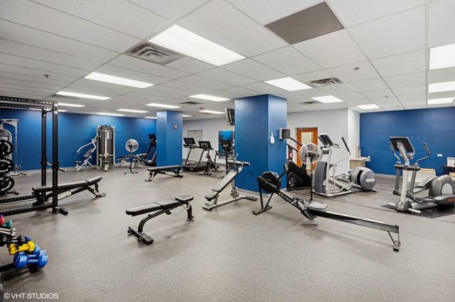 212 W Washington Street Unit: 908