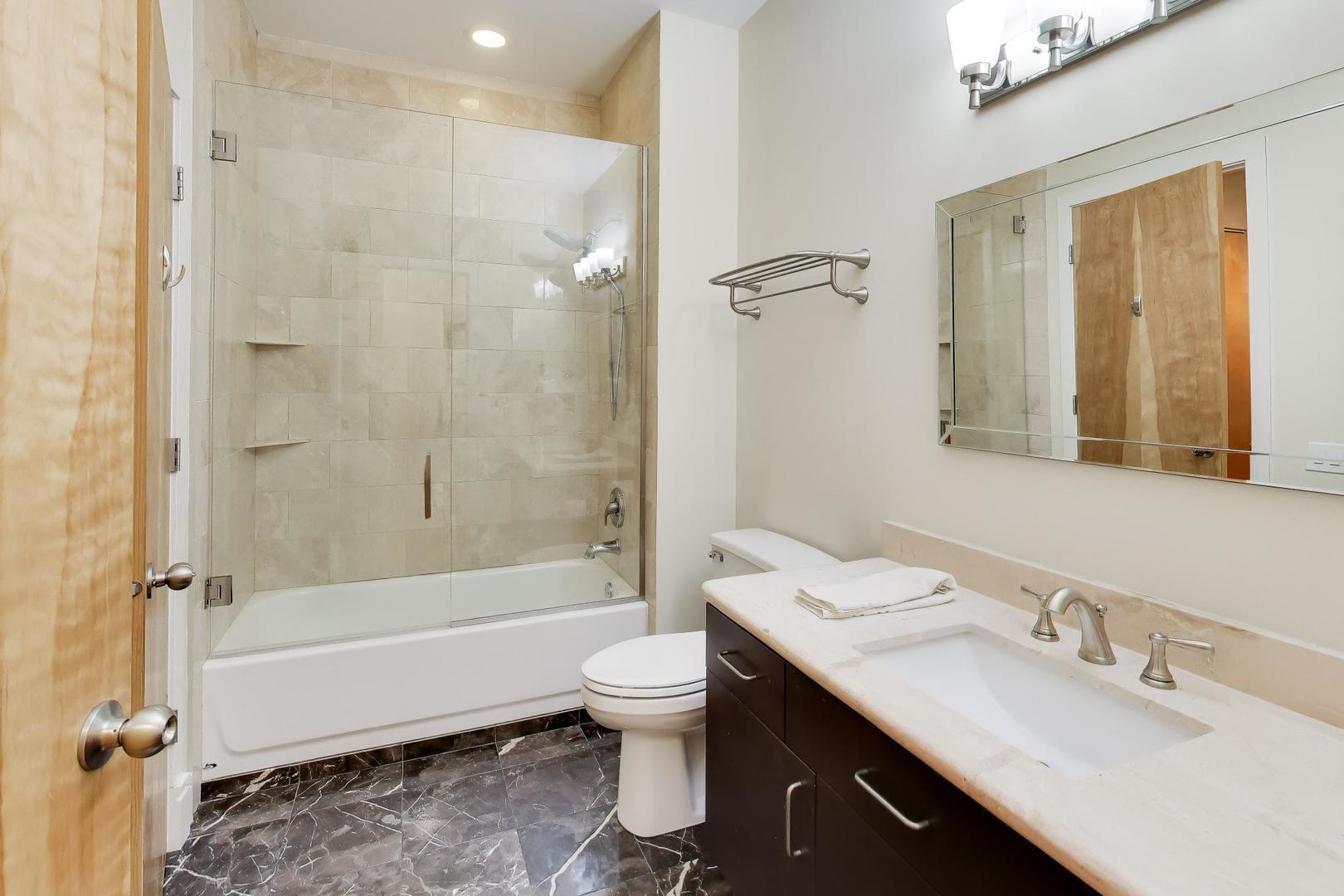 212 W Washington Street Unit: 908
