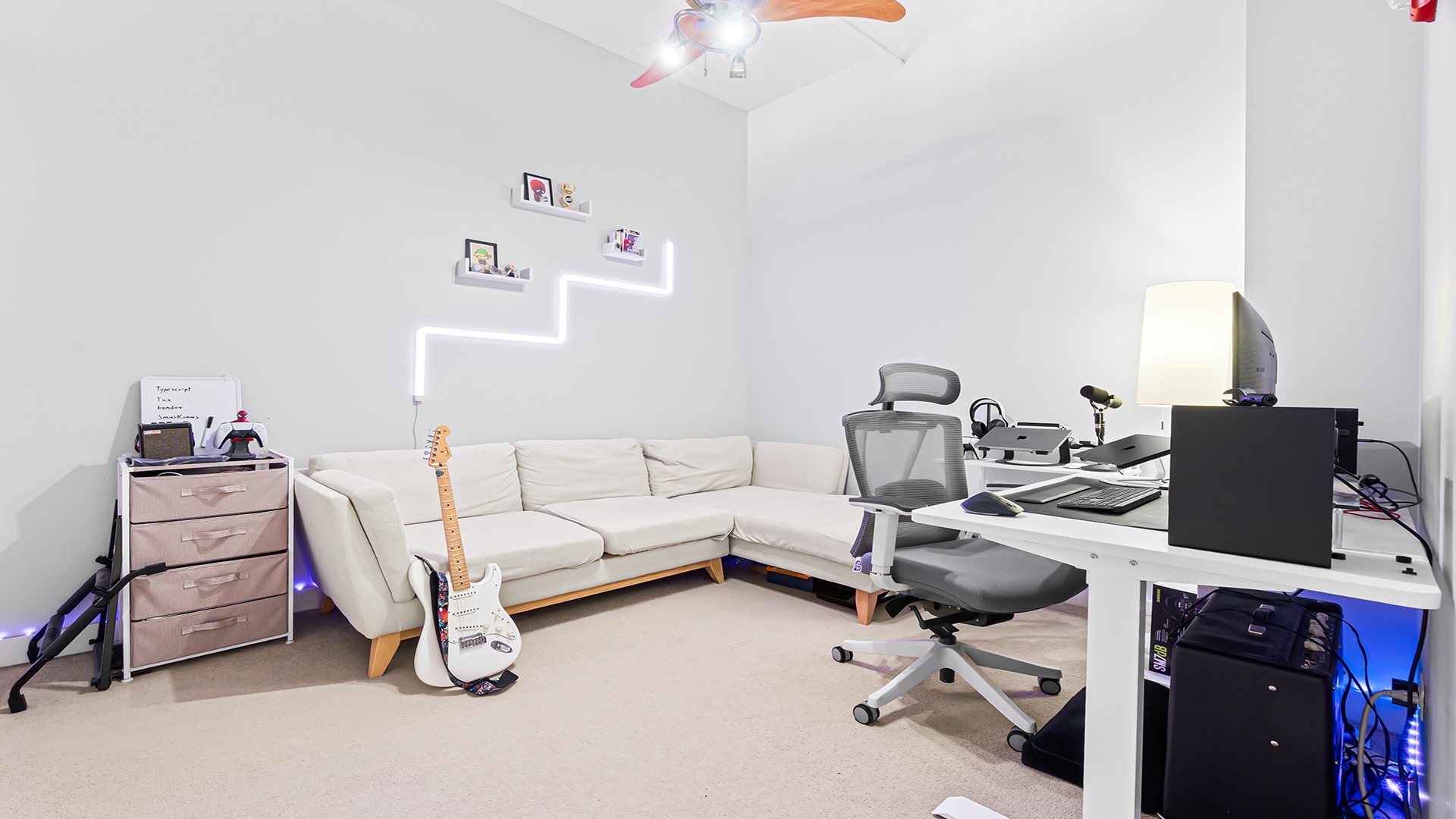 740 W Fulton Street Unit: 1009