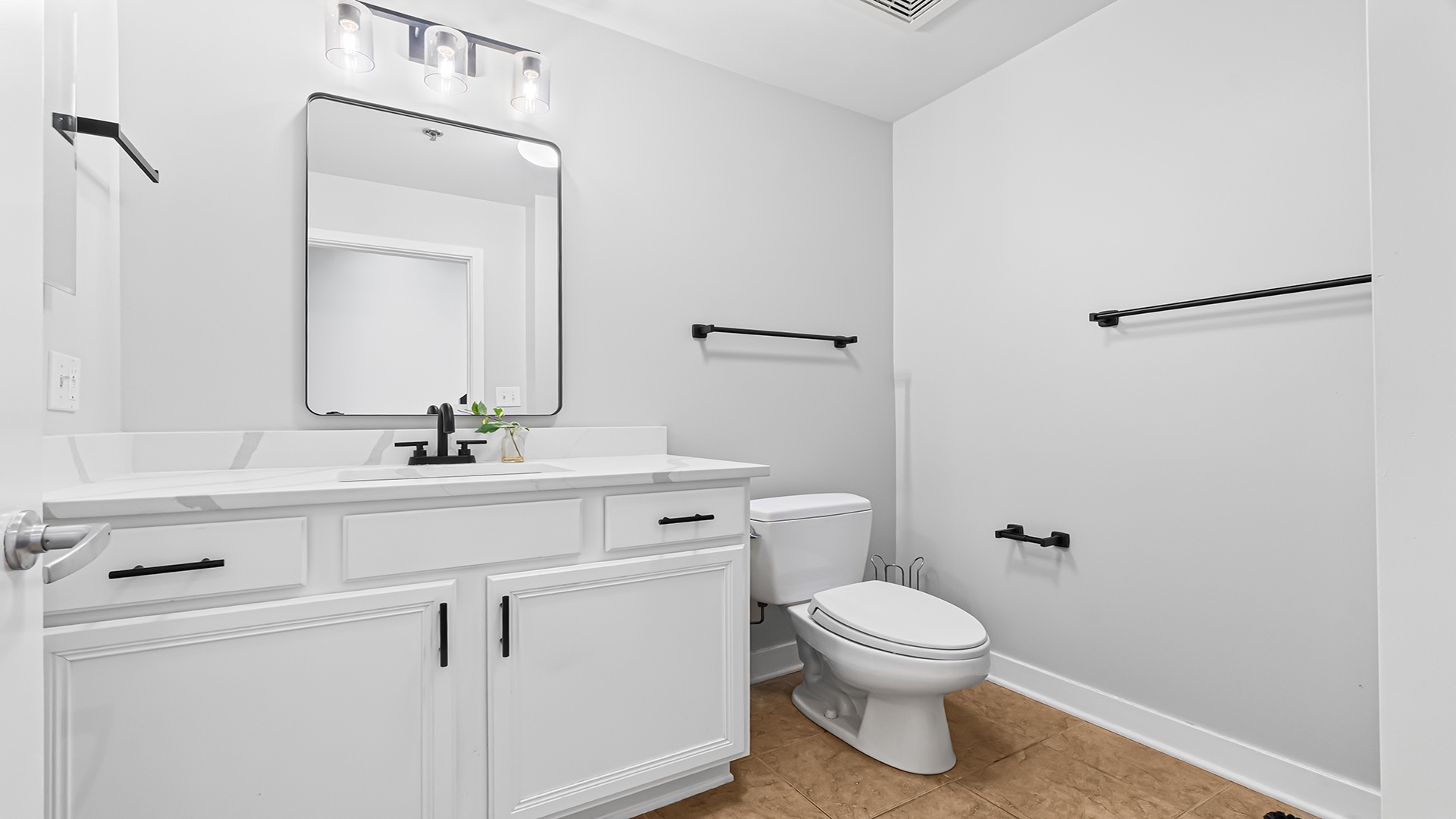 740 W Fulton Street Unit: 1009
