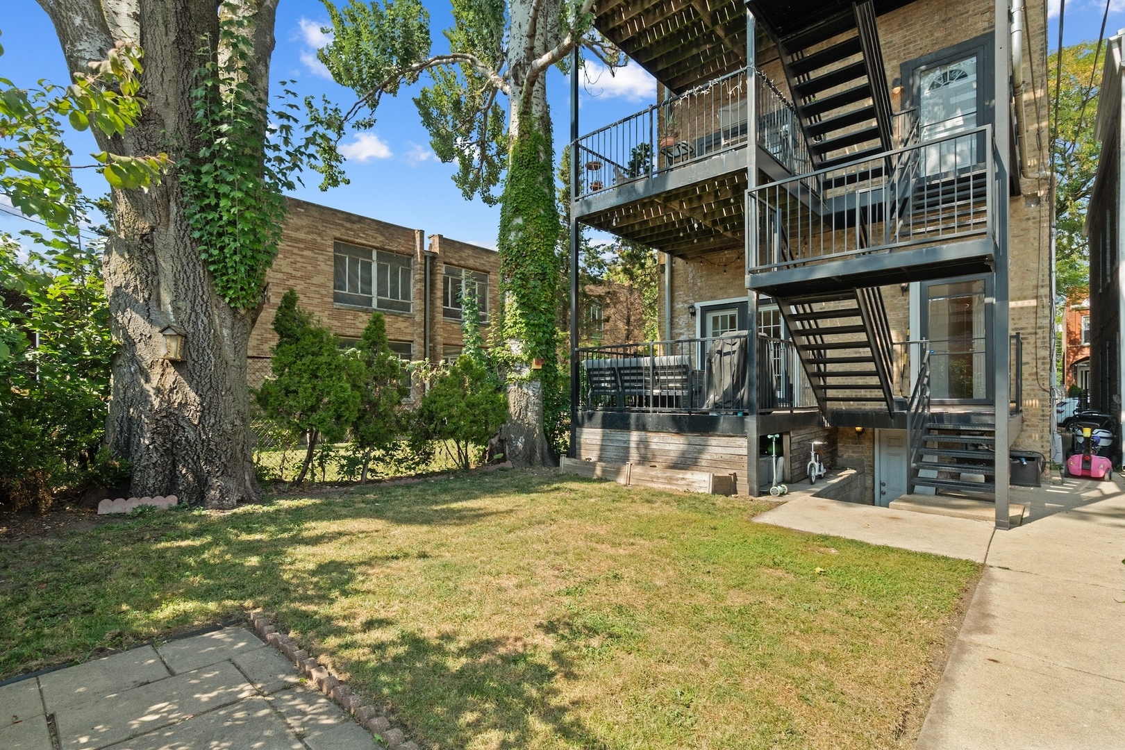 1849 W Superior Street Unit: 1