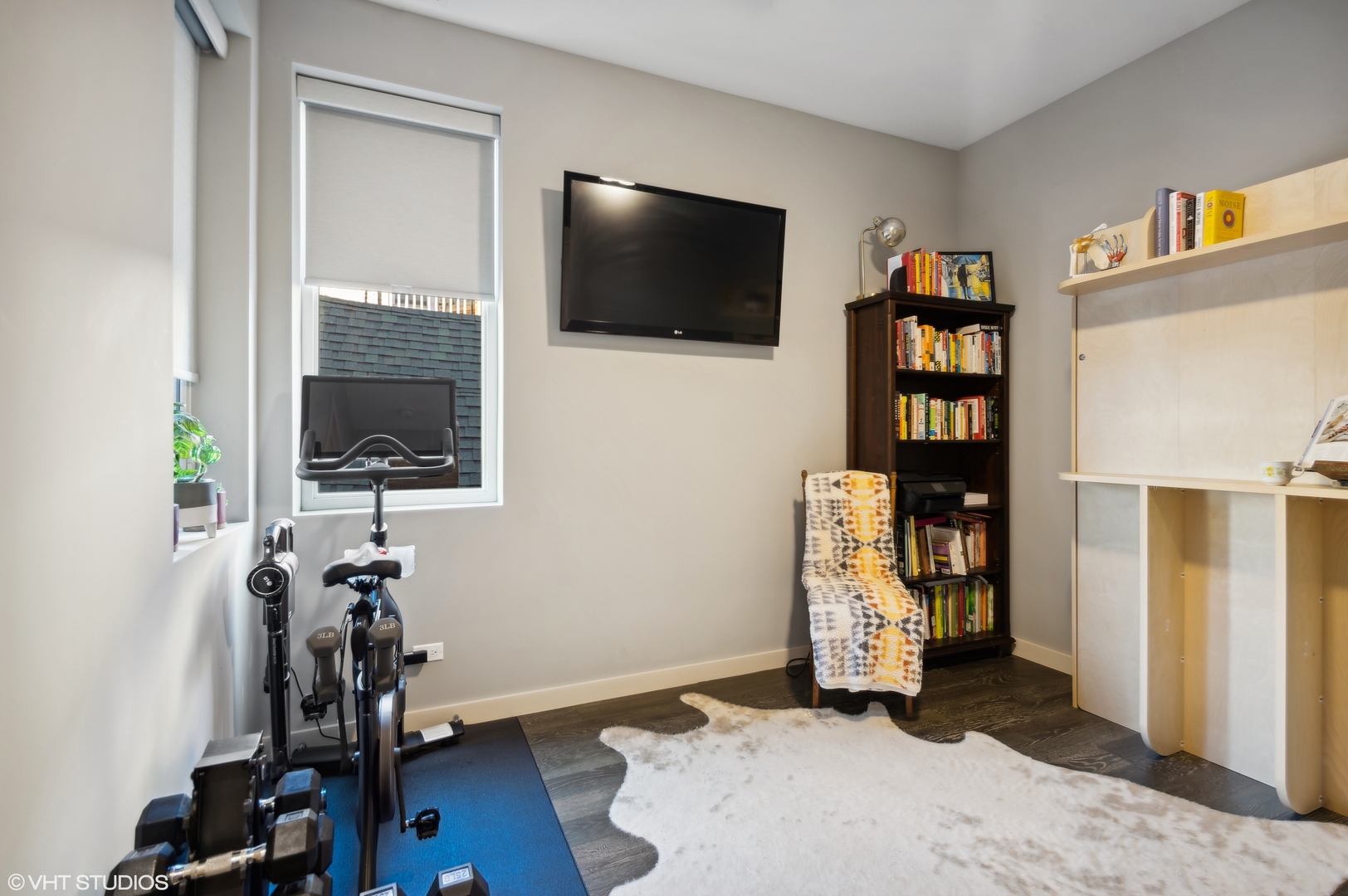 2738 W Chicago Avenue Unit: 2