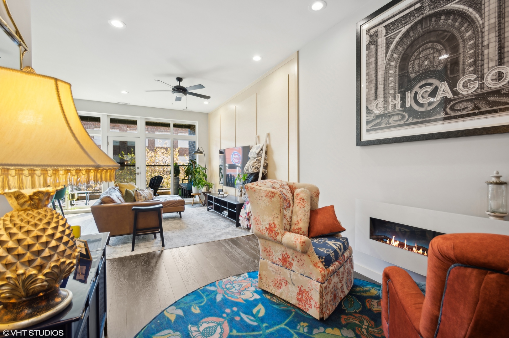 2738 W Chicago Avenue Unit: 2