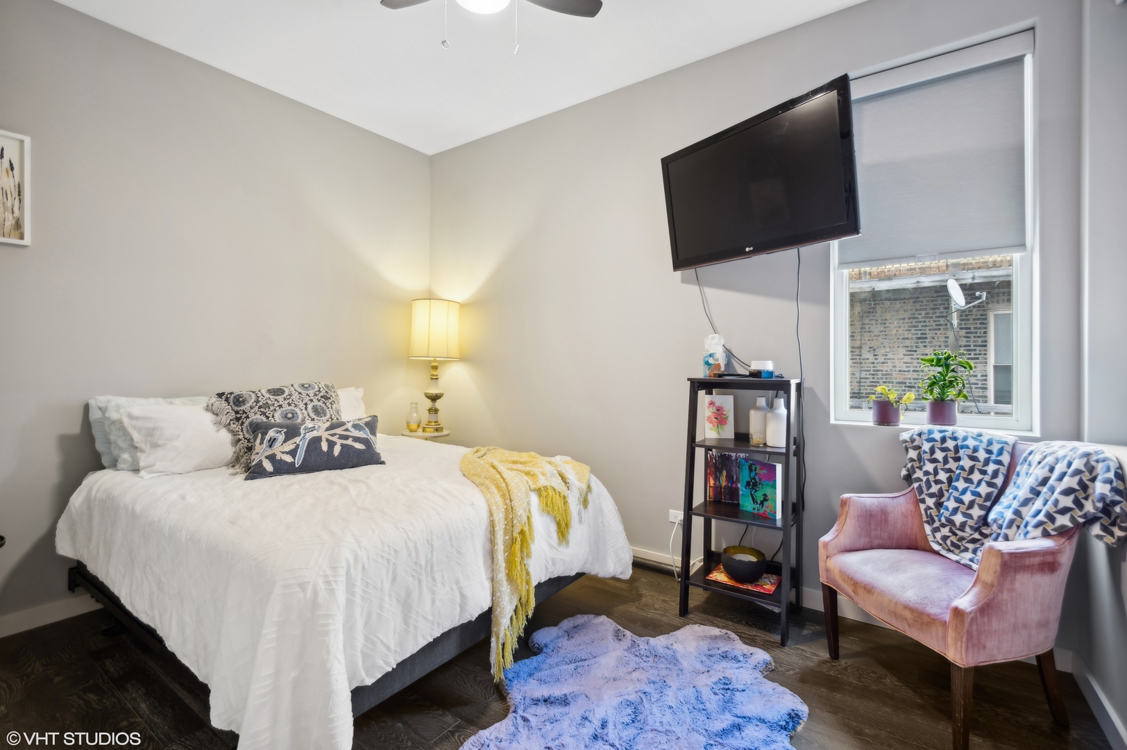 2738 W Chicago Avenue Unit: 2