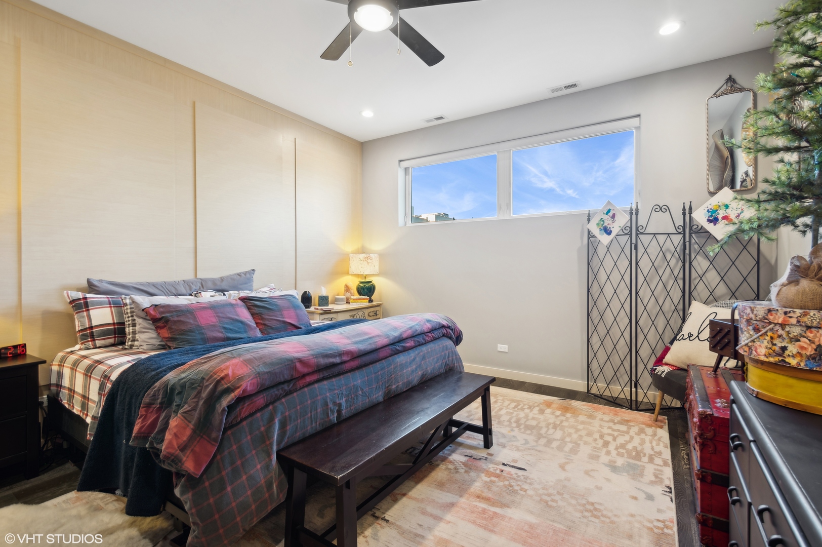 2738 W Chicago Avenue Unit: 2