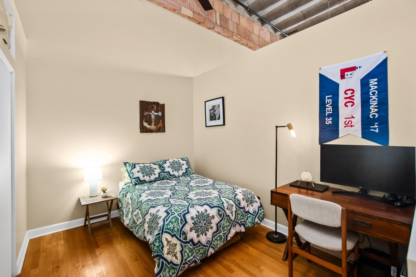 2545 S Dearborn Street Unit: 705