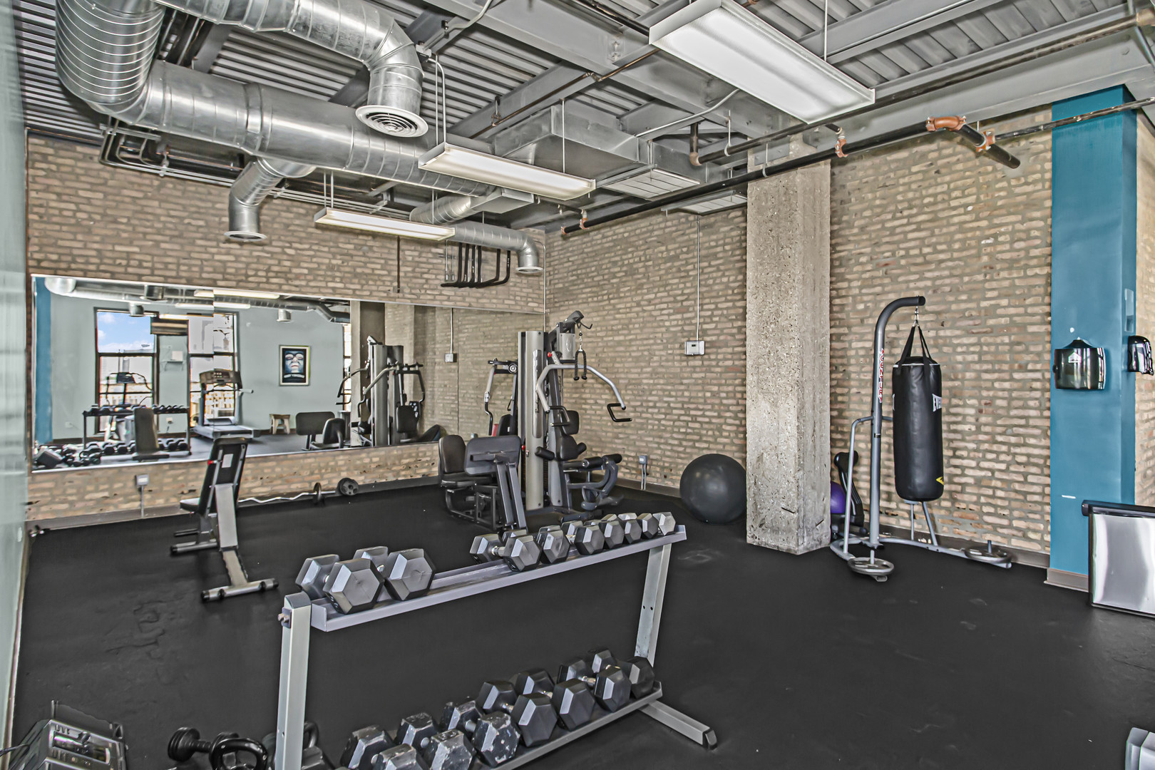 2545 S Dearborn Street Unit: 705