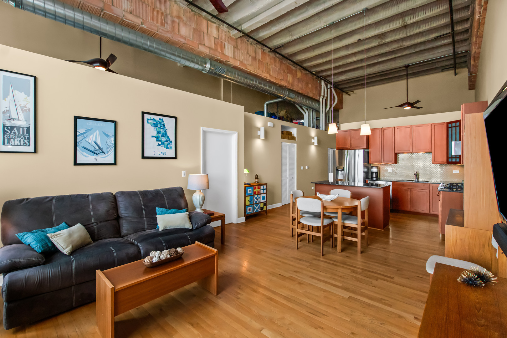 2545 S Dearborn Street Unit: 705
