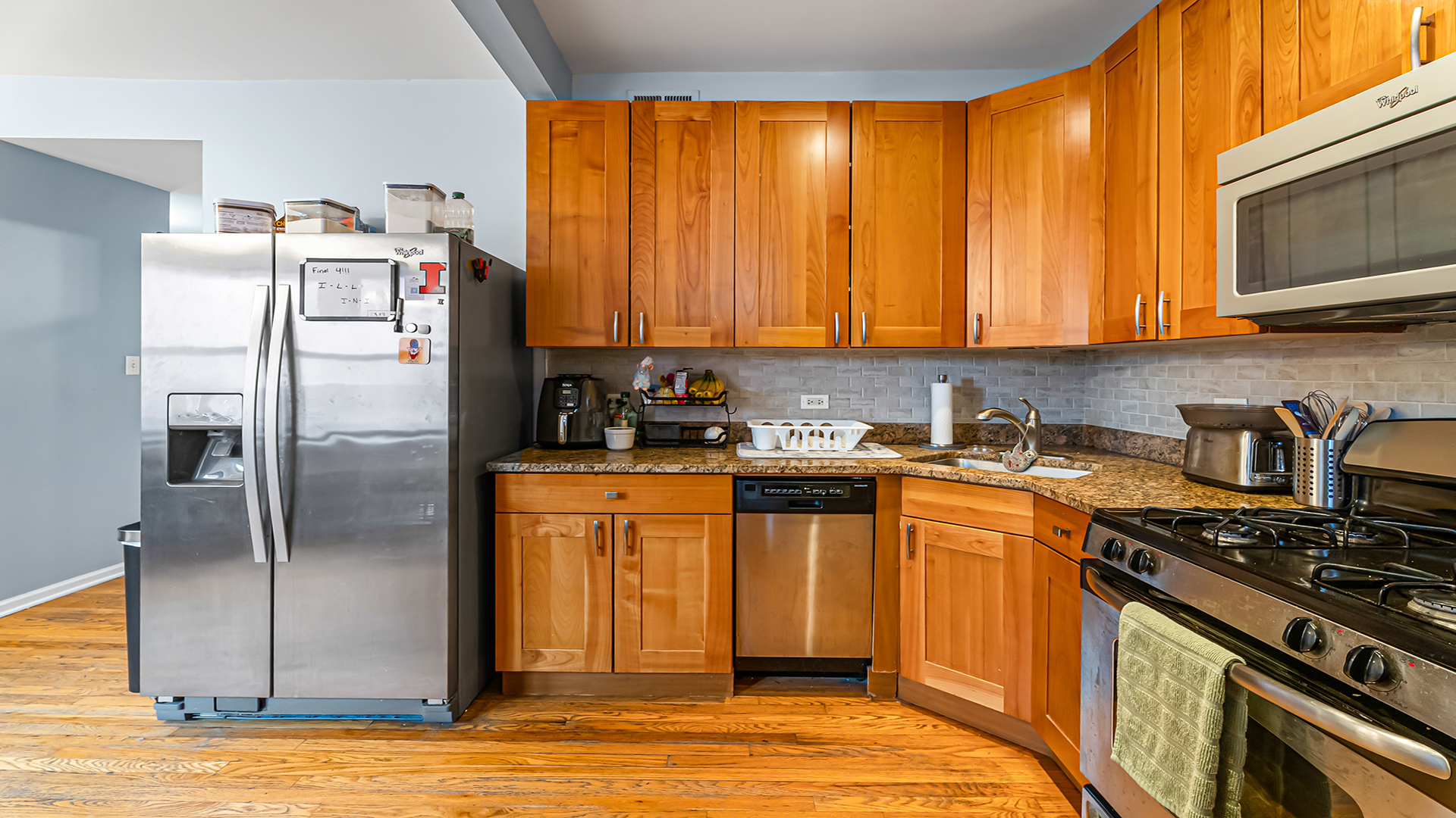 39 N Paulina Street Unit: 2
