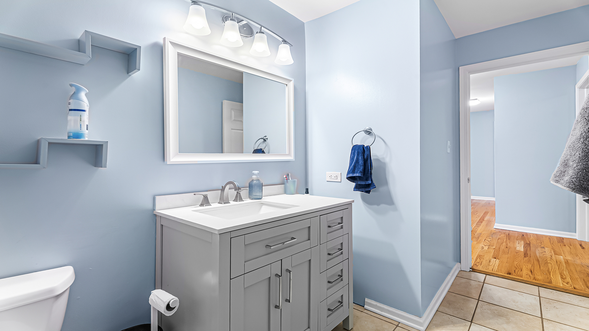 39 N Paulina Street Unit: 2