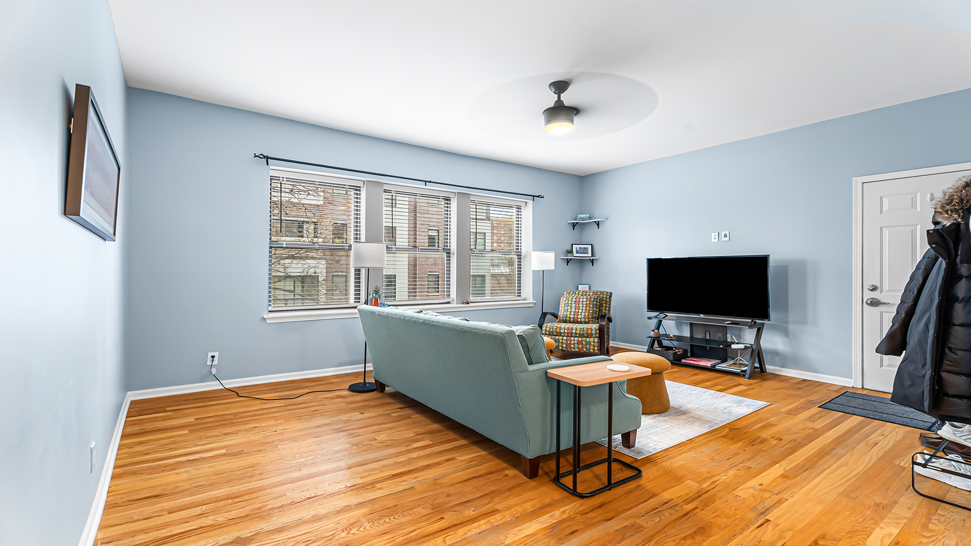 39 N Paulina Street Unit: 2