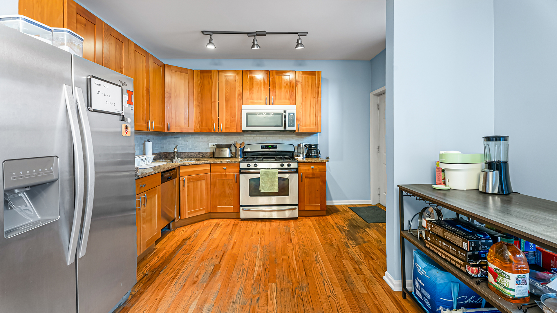 39 N Paulina Street Unit: 2