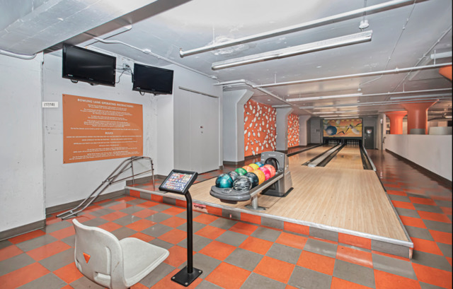565 W Quincy Street Unit: 1008