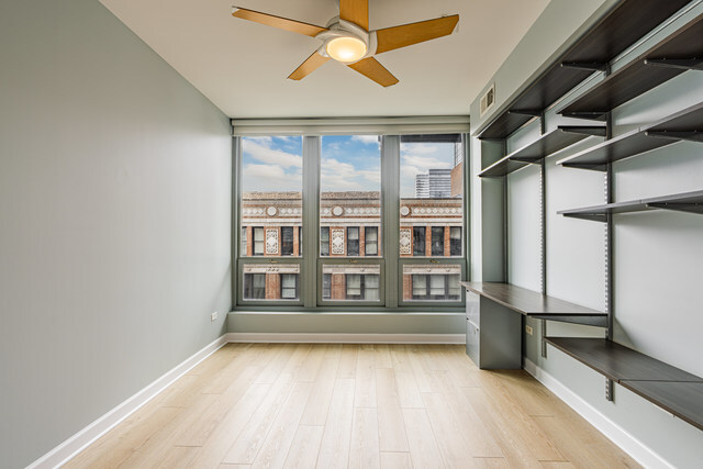 565 W Quincy Street Unit: 1008
