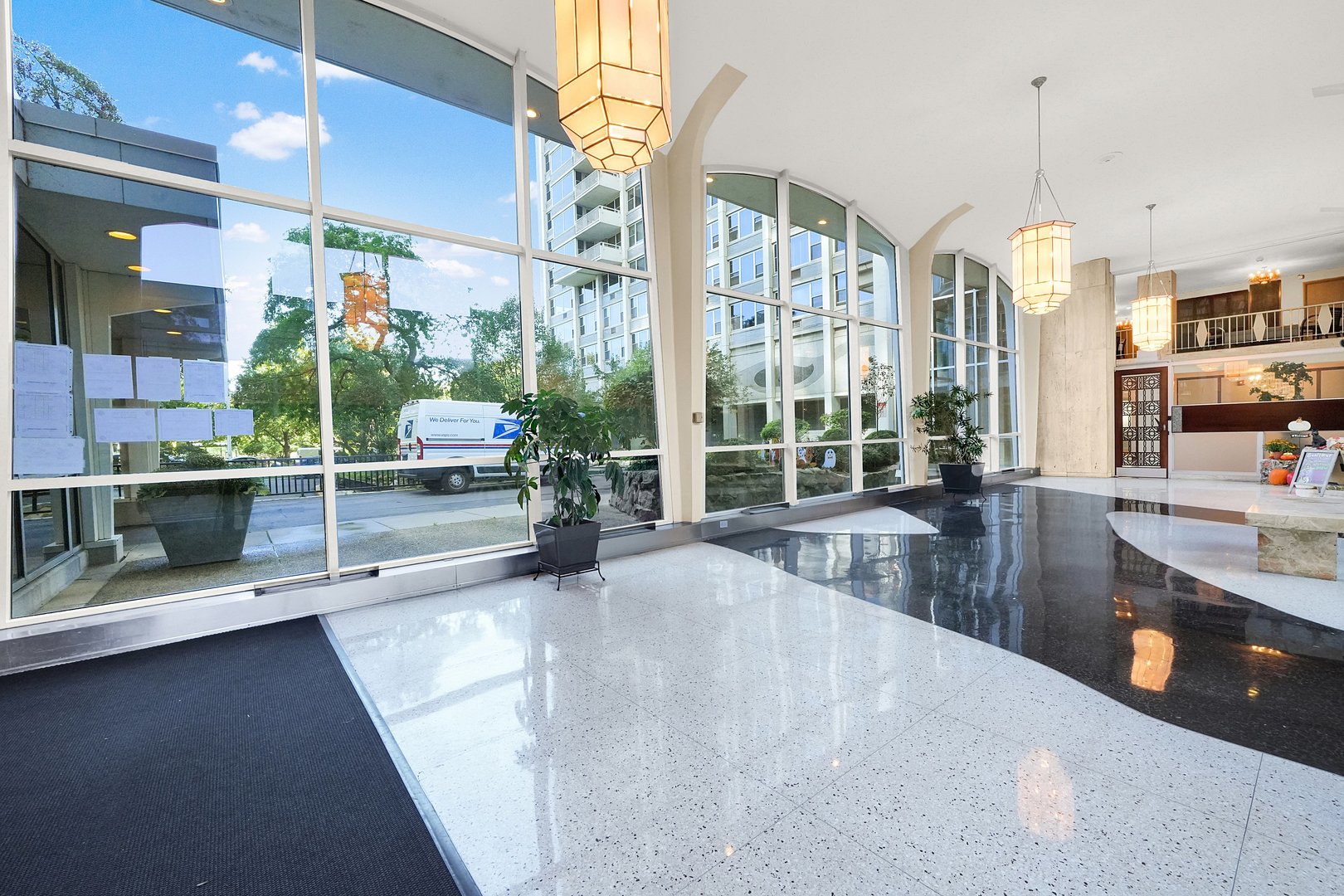 4250 N Marine Drive Unit: 1223
