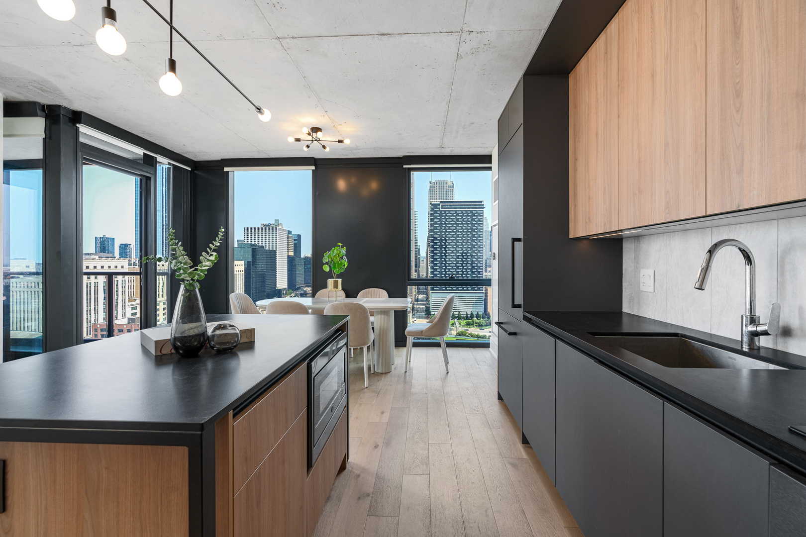 234 W Polk Street Unit: 2402