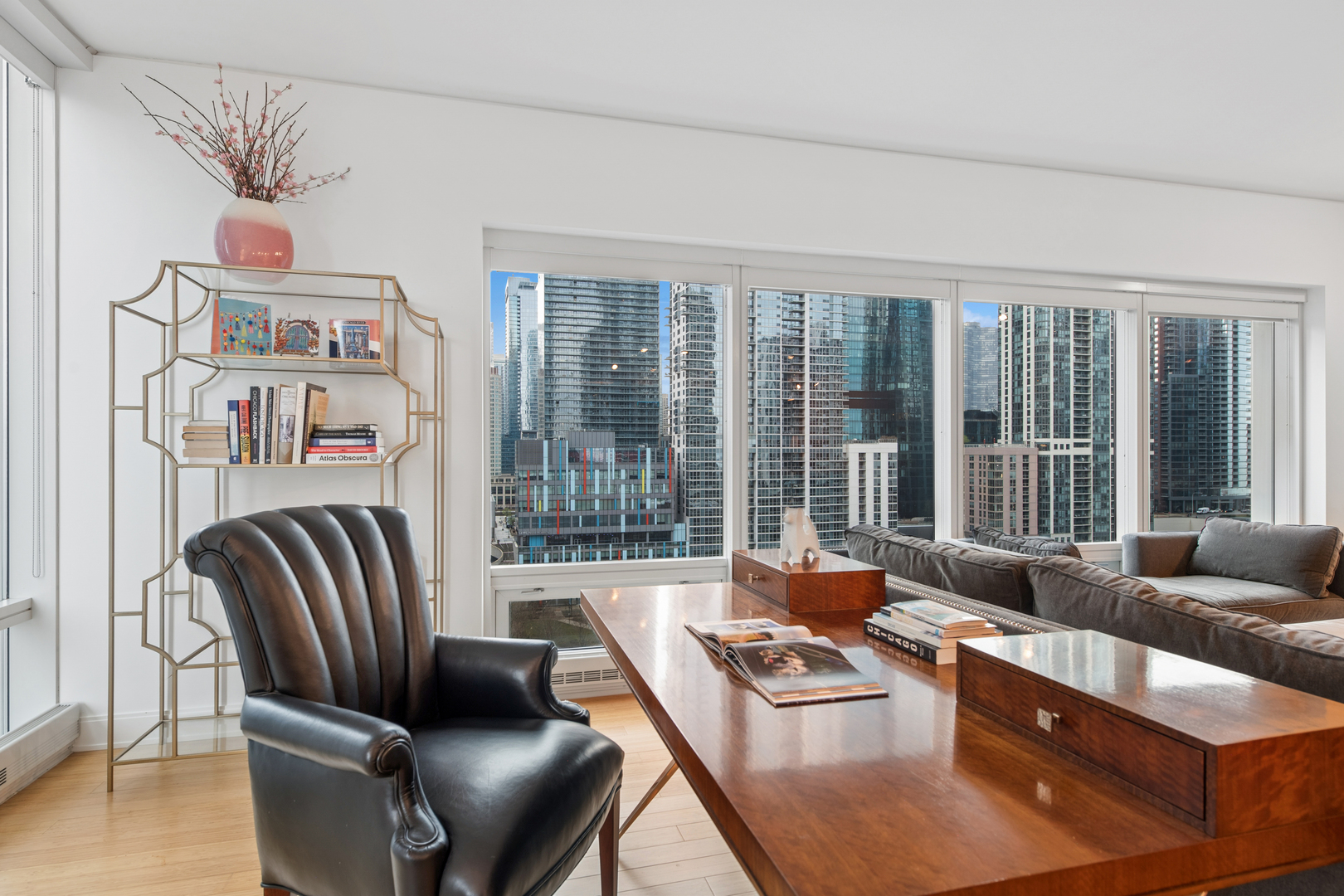 340 E Randolph Street Unit: 906