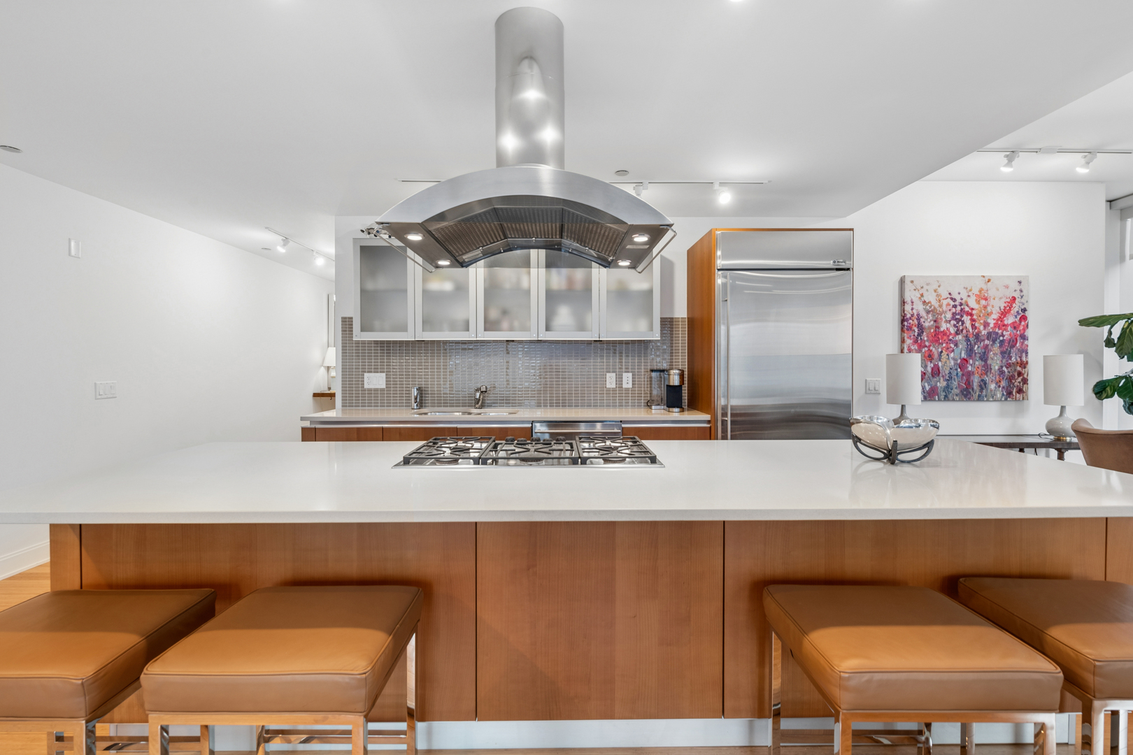 340 E Randolph Street Unit: 906
