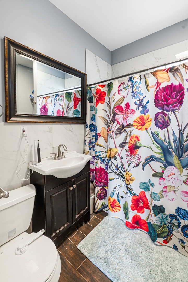 4021 N Whipple Street