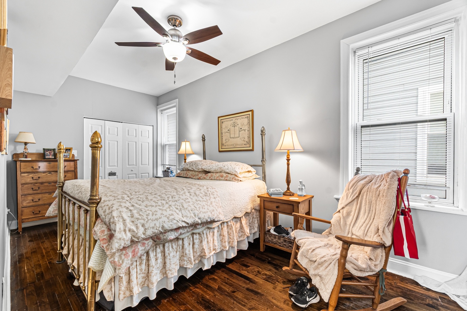 4021 N Whipple Street