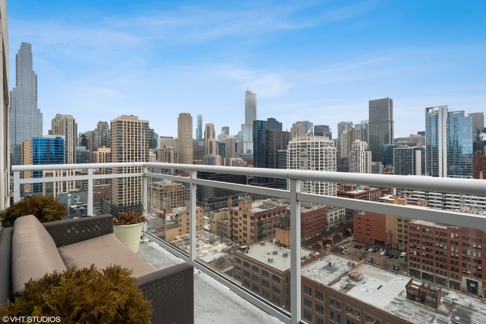 757 N Orleans Street Unit: 2206