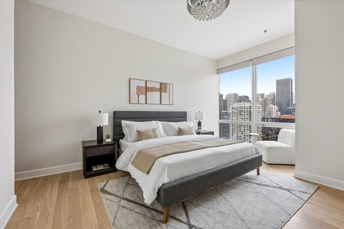 757 N Orleans Street Unit: 2206
