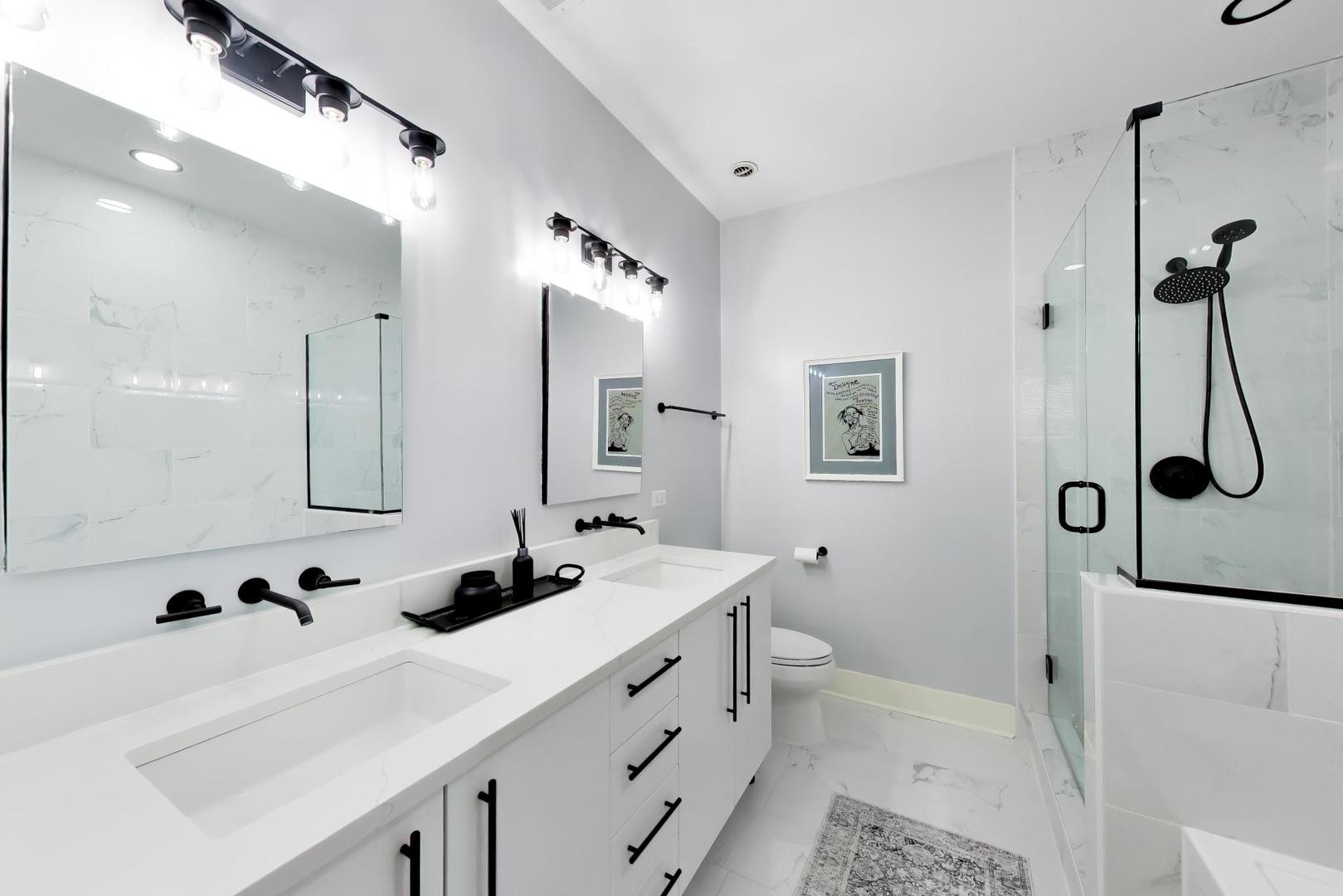 1050 W Hubbard Street Unit: 1B