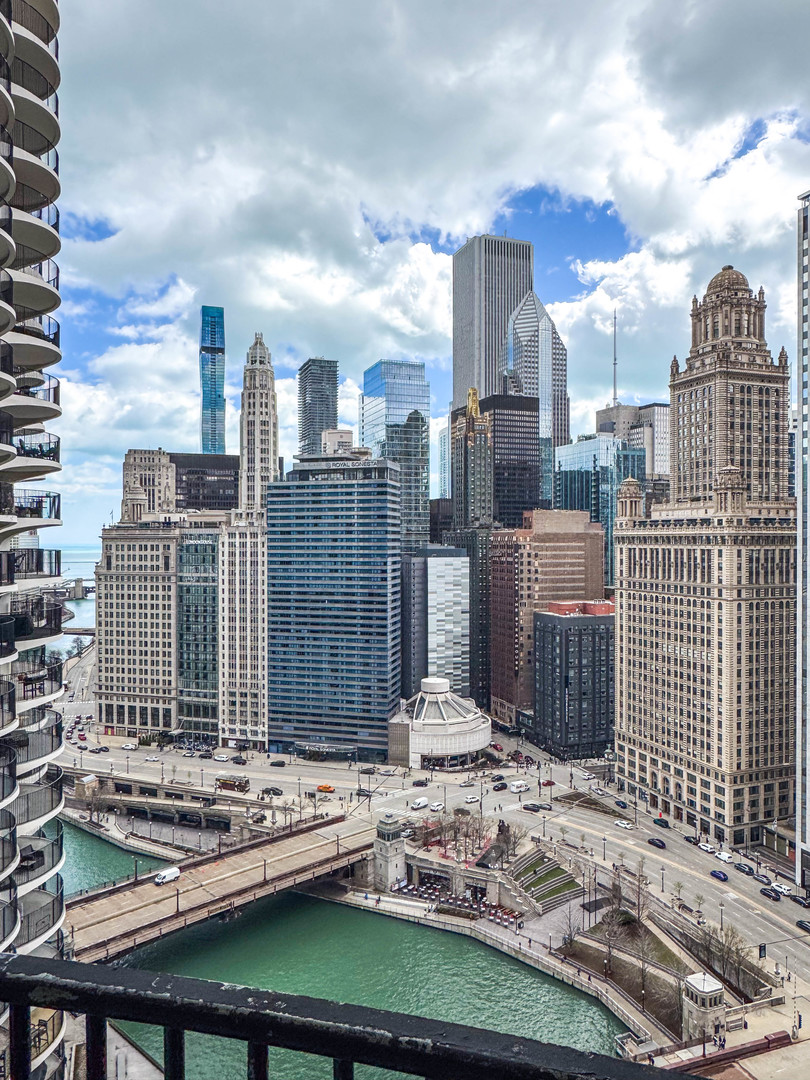 300 N STATE Street Unit: 3008