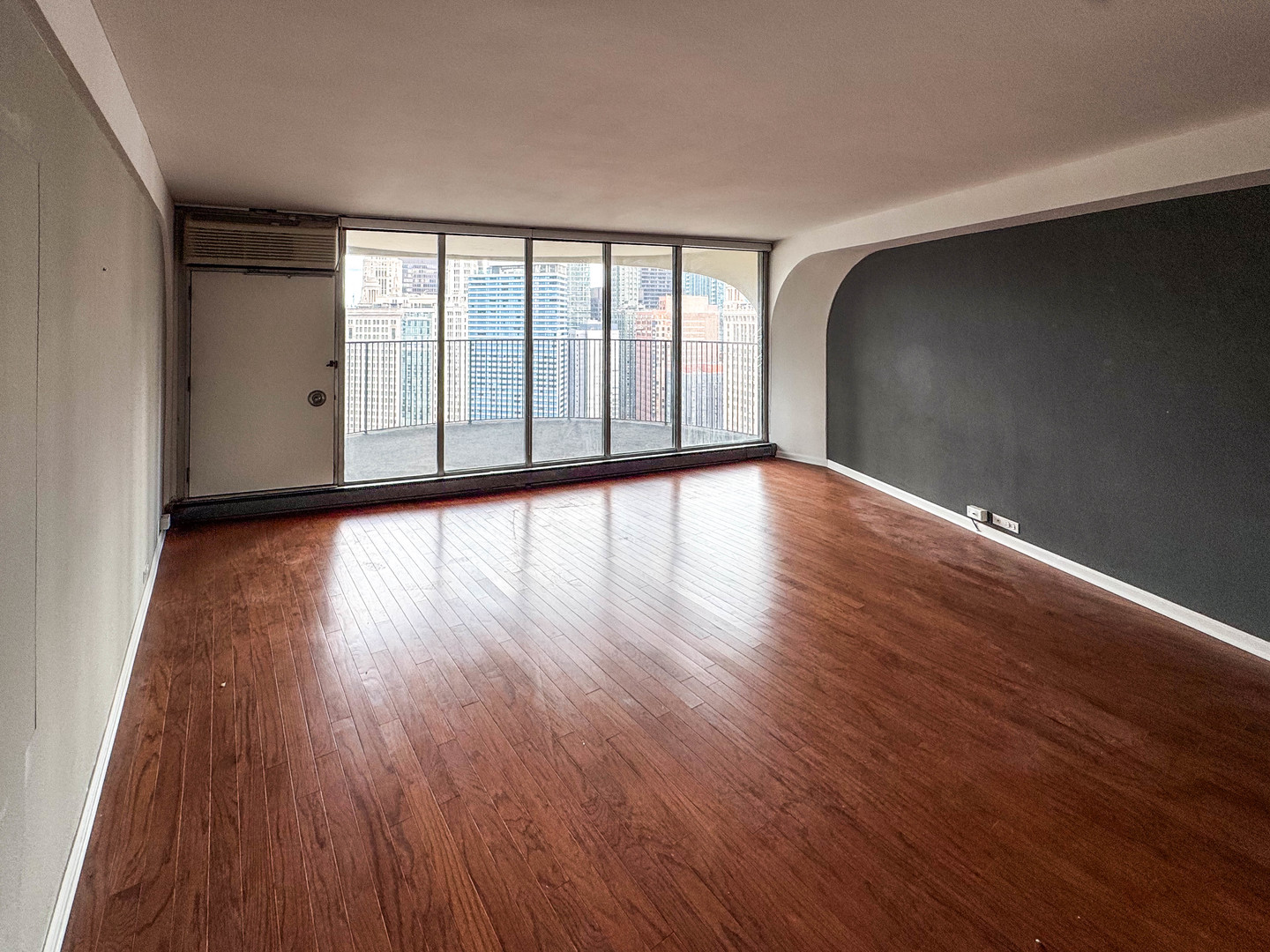 300 N STATE Street Unit: 3008