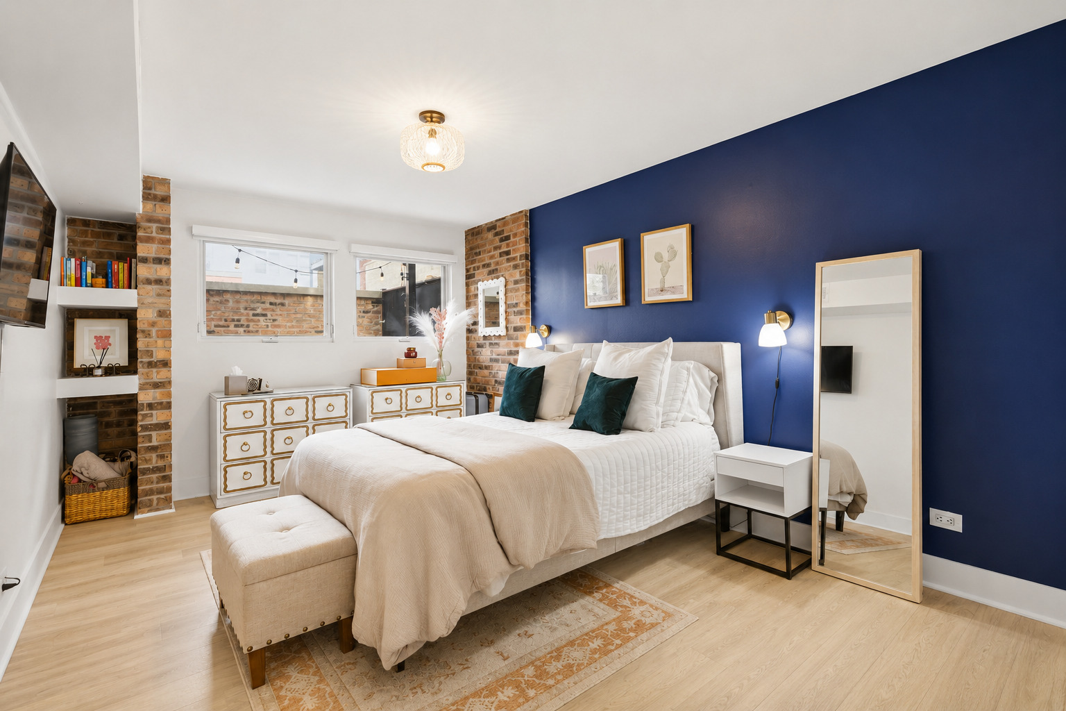 910 W Diversey Parkway Unit: F