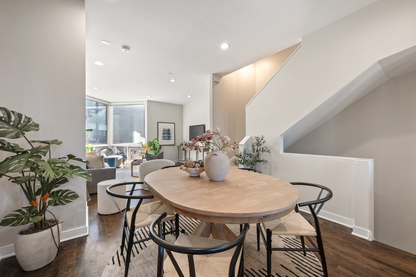 1236 W Cottage Place Unit: 1236
