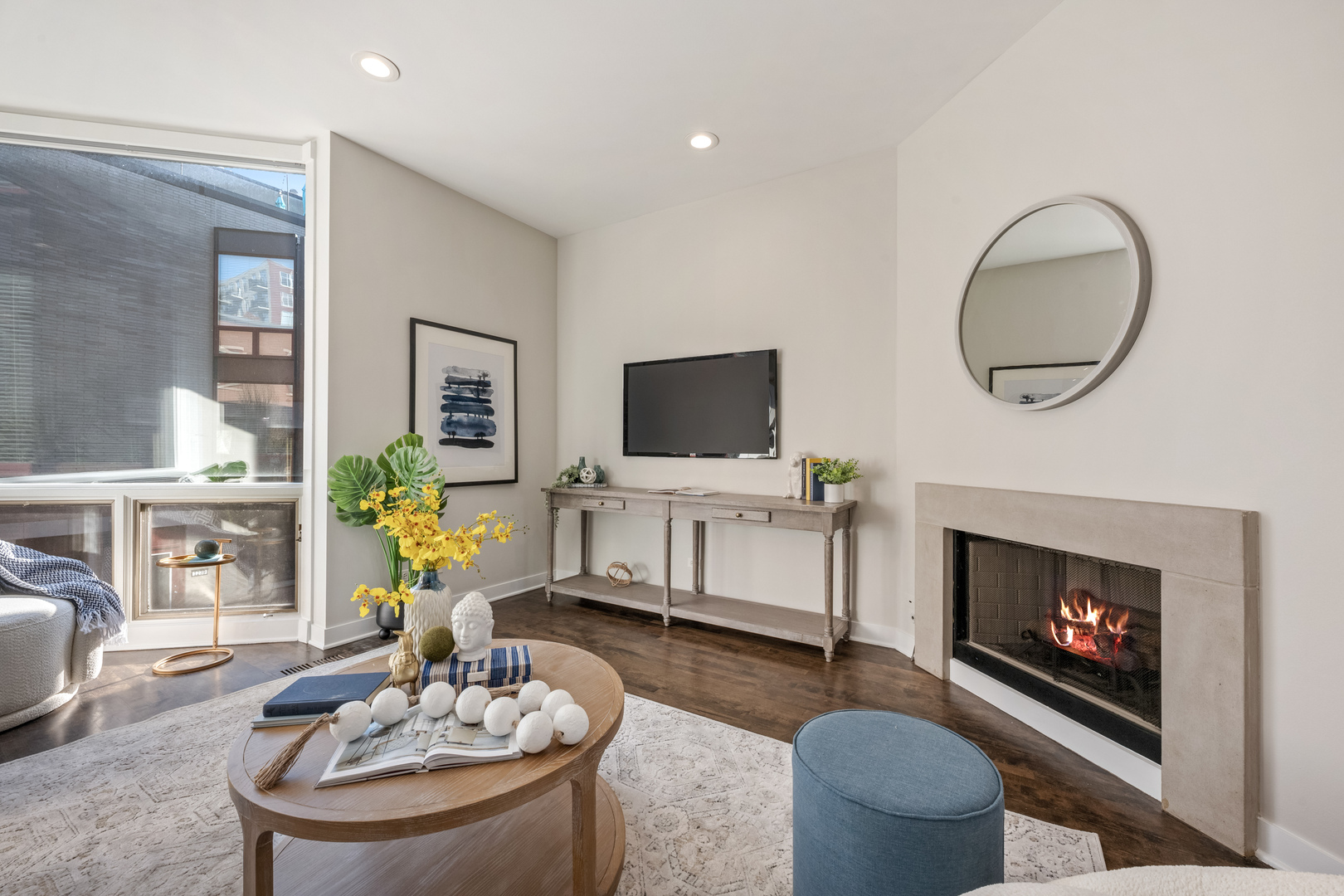 1236 W Cottage Place Unit: 1236