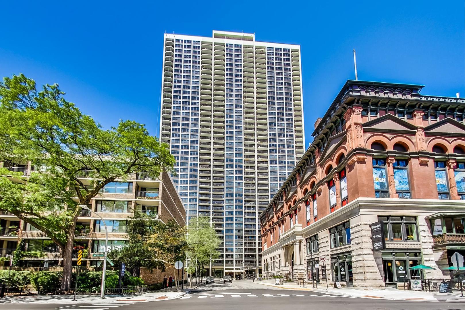 1560 N Sandburg Terrace Unit: 2207J