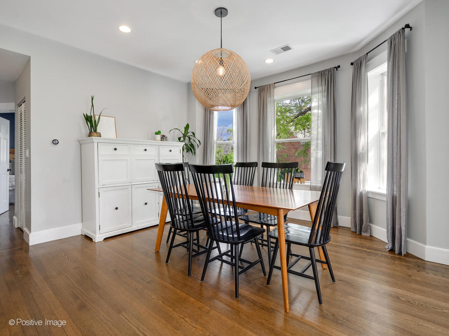 3903 N Seeley Avenue Unit: 3
