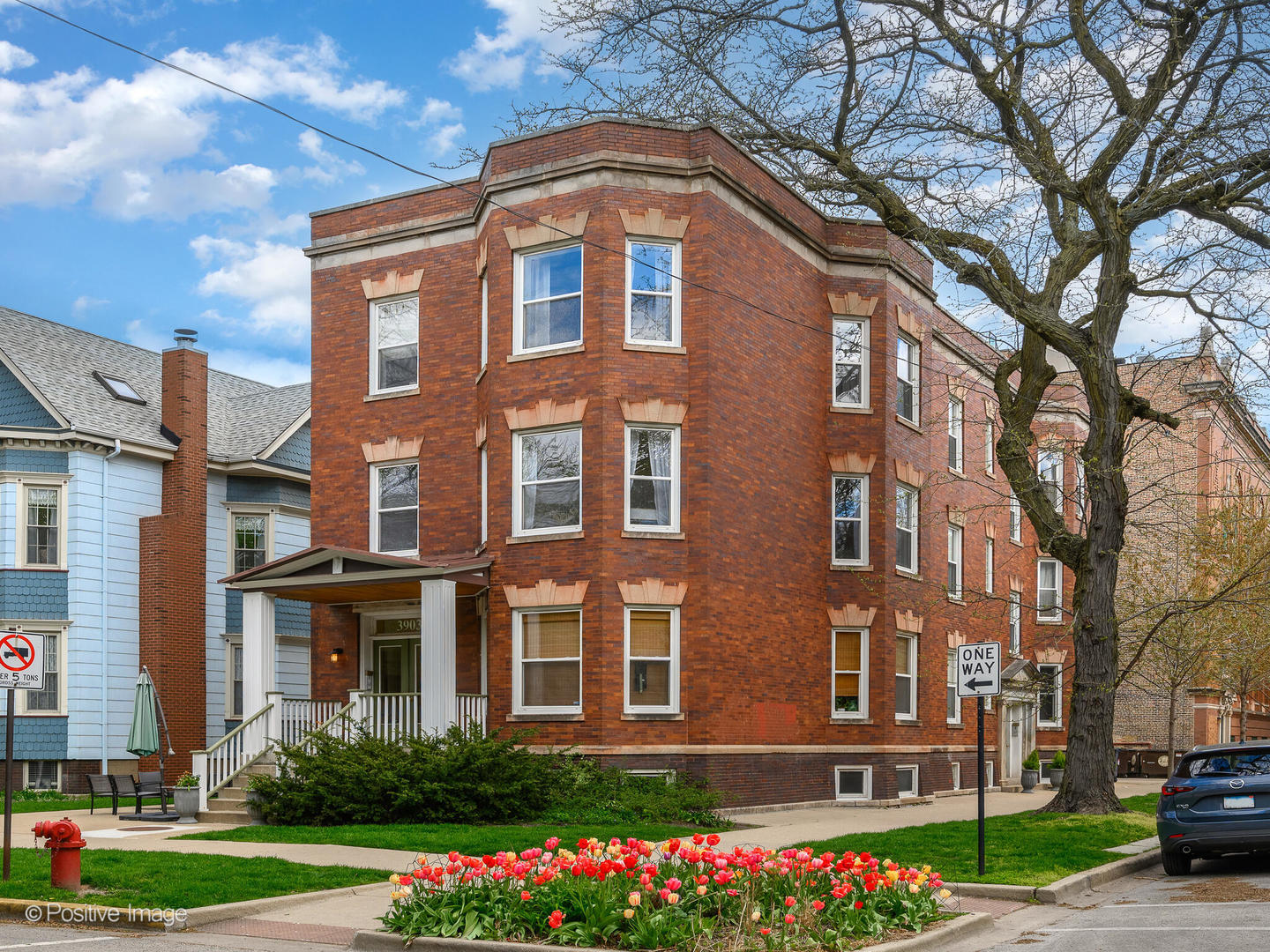 3903 N Seeley Avenue Unit: 3