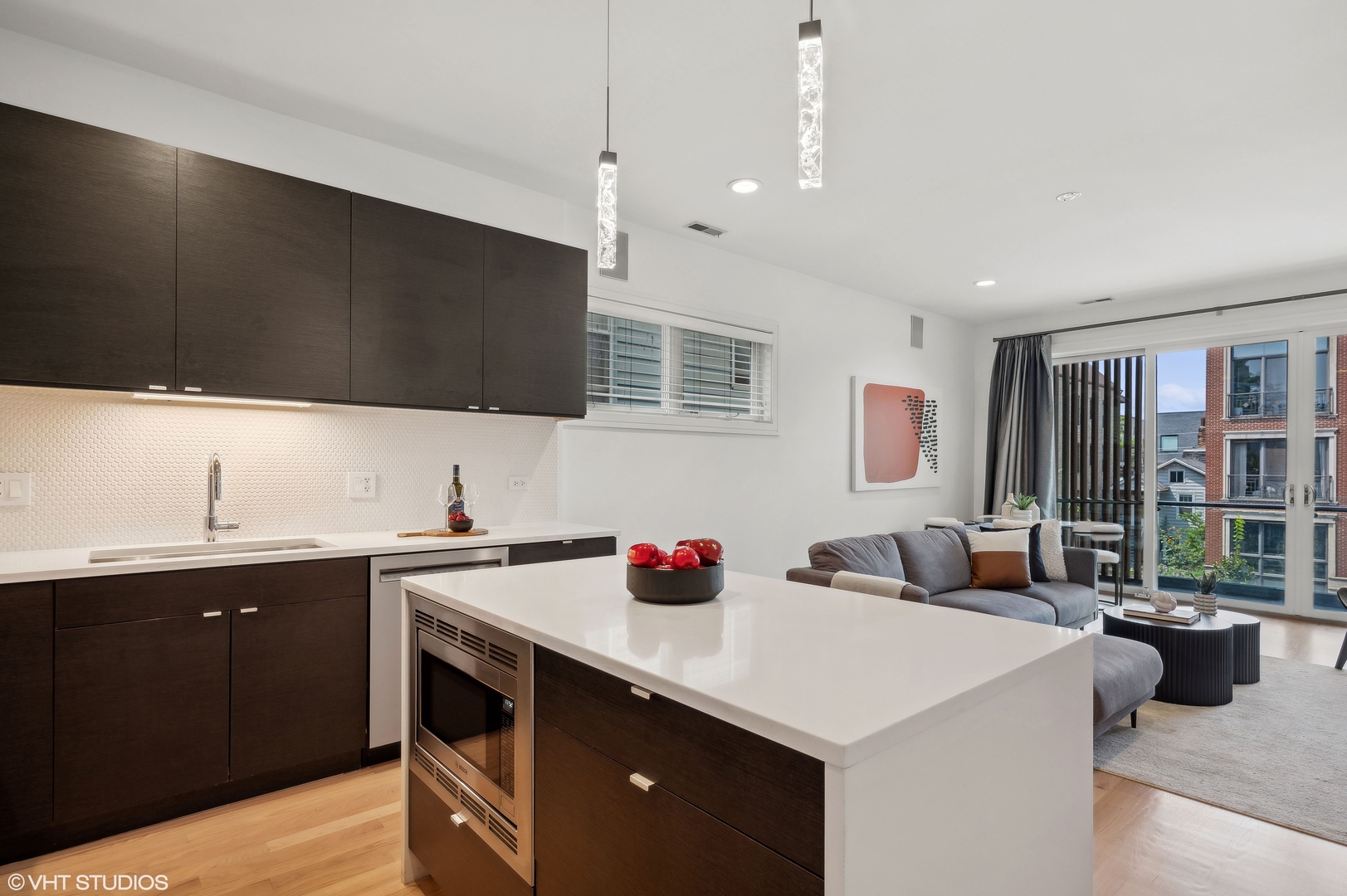 1021 N Hermitage Avenue Unit: 2