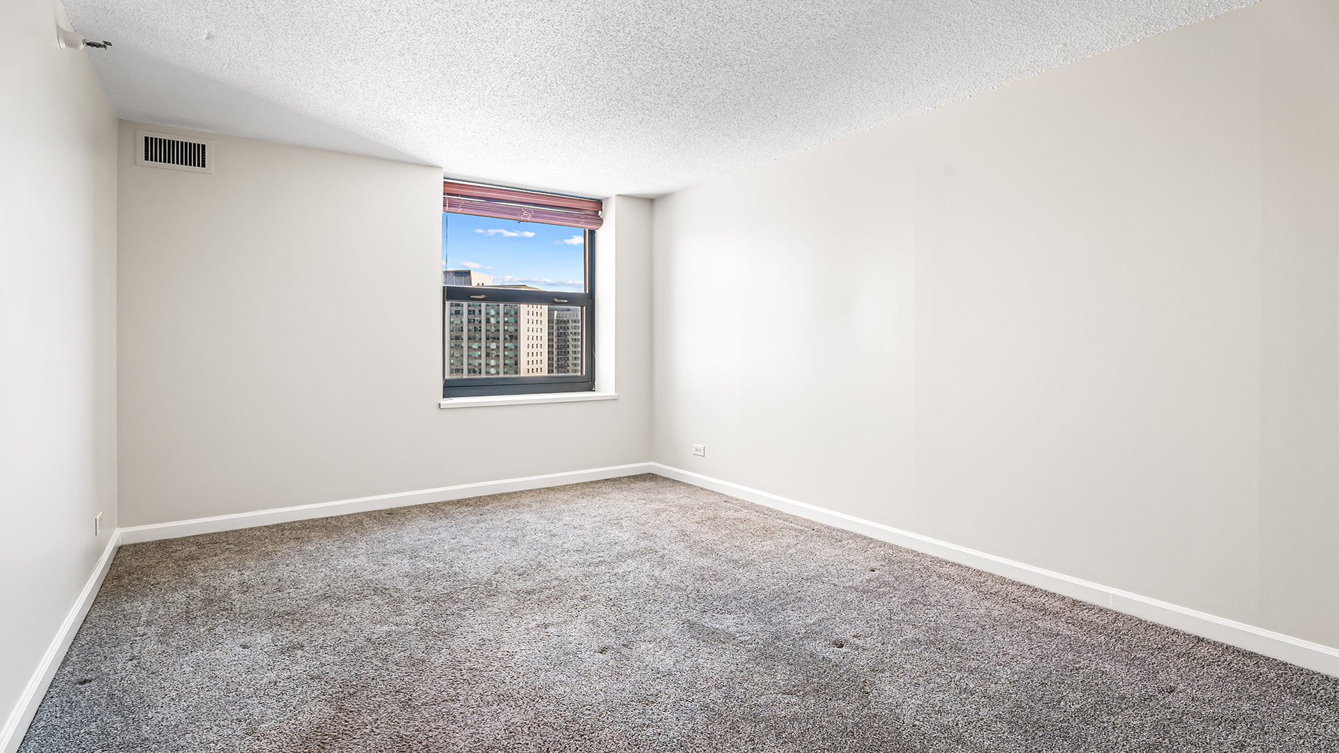 3660 N LAKE SHORE Drive Unit: 2203