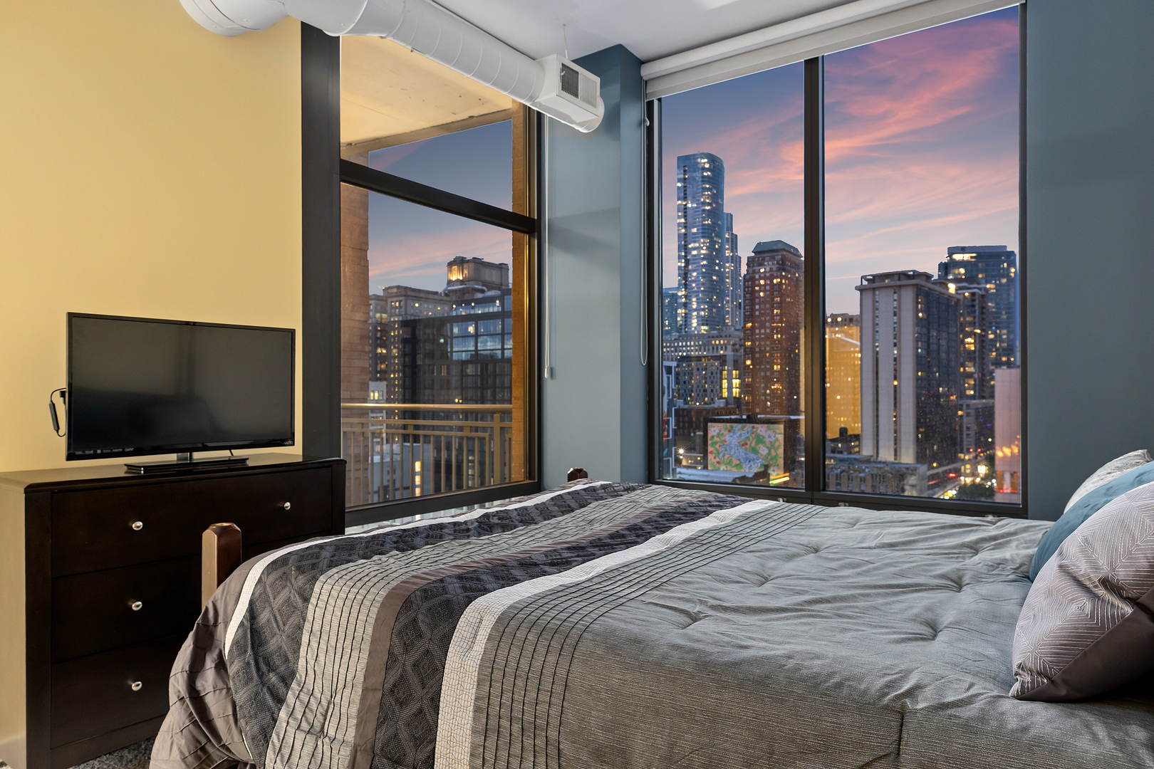 520 S State Street Unit: 1201