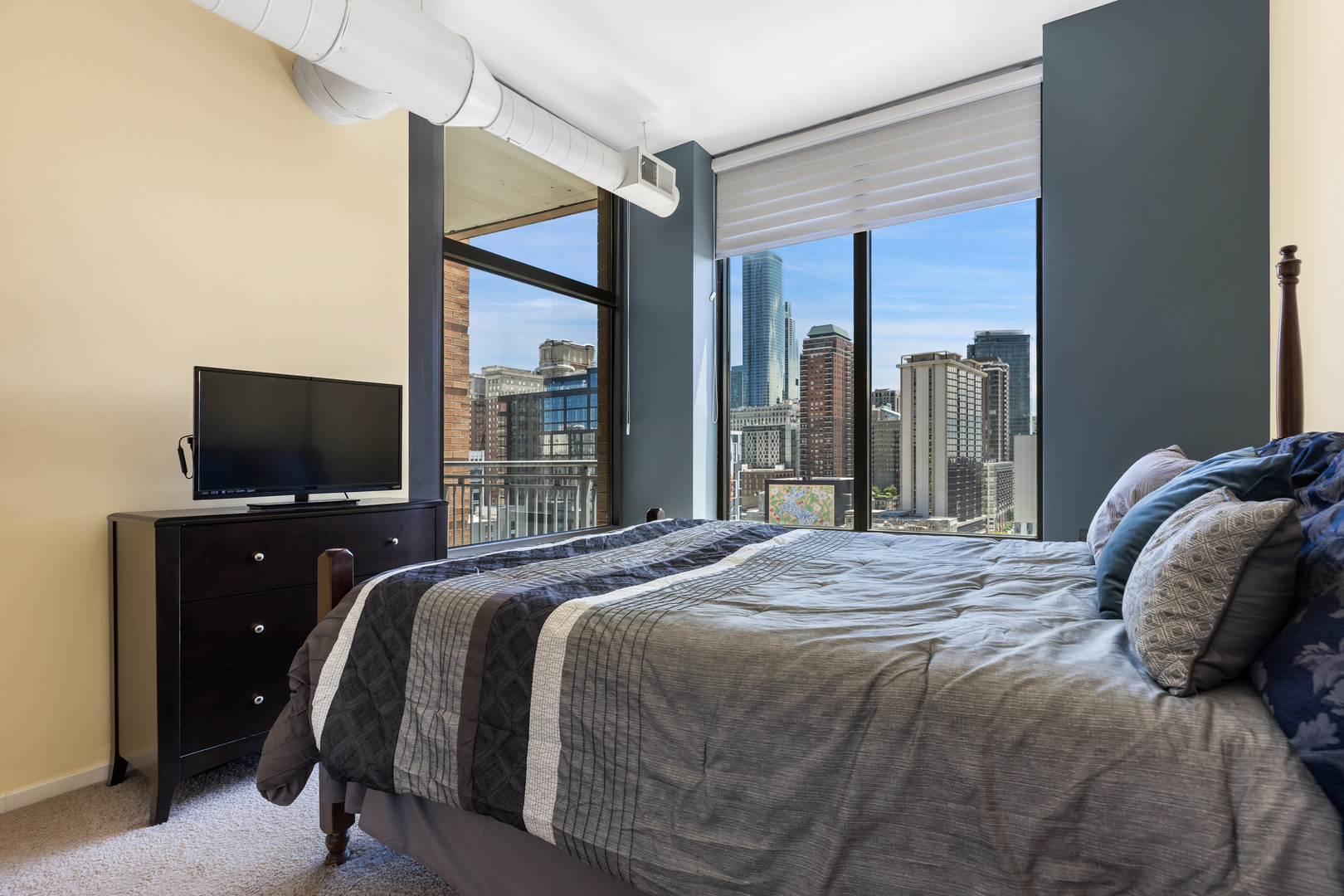 520 S State Street Unit: 1201