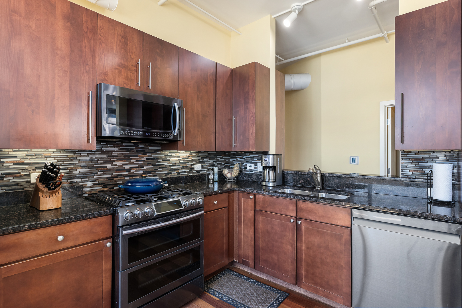 520 S State Street Unit: 1201